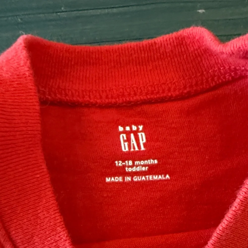 GAP Red Snoopy Short Sleeve Tee - Picture 2 of 4